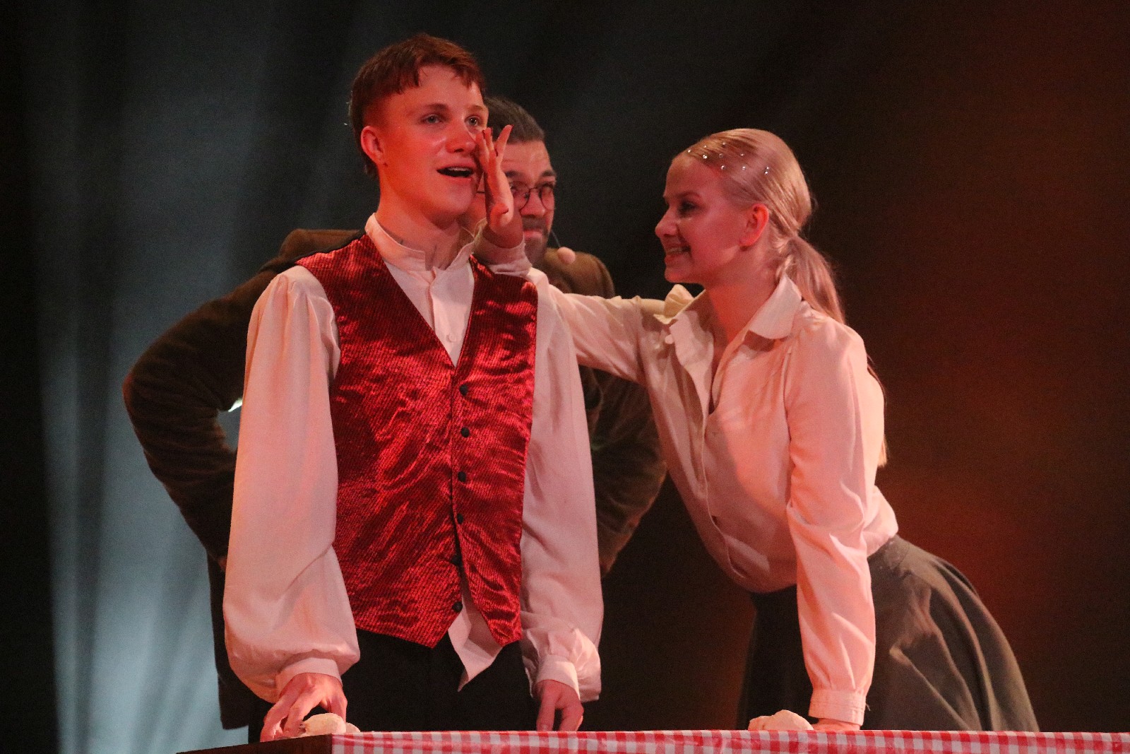 Niezwykła „Opowieść Wigilijna” Teatru „Avatar”