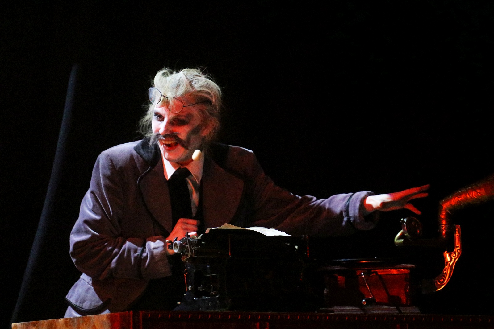 Niezwykła „Opowieść Wigilijna” Teatru „Avatar”