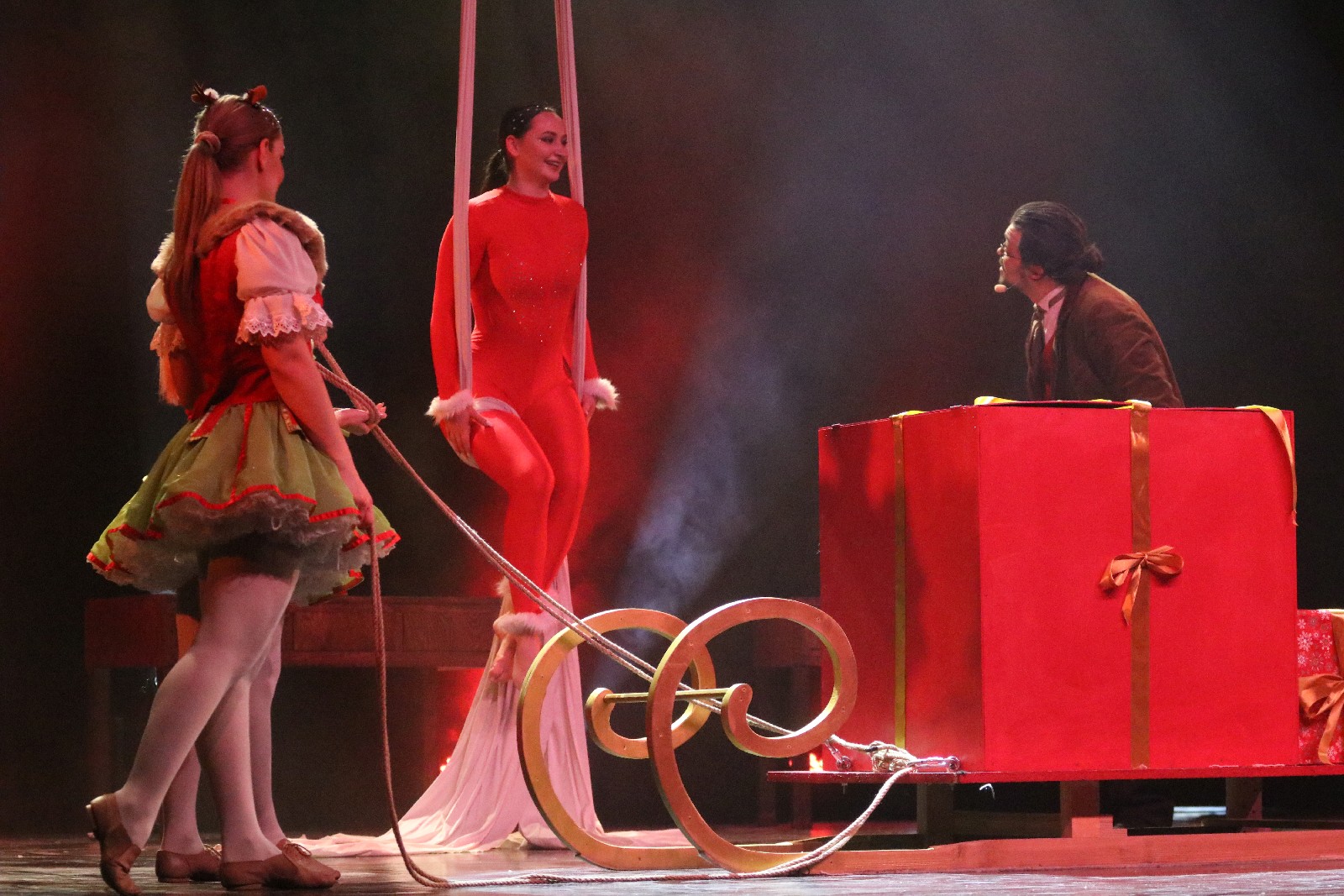 Niezwykła „Opowieść Wigilijna” Teatru „Avatar”