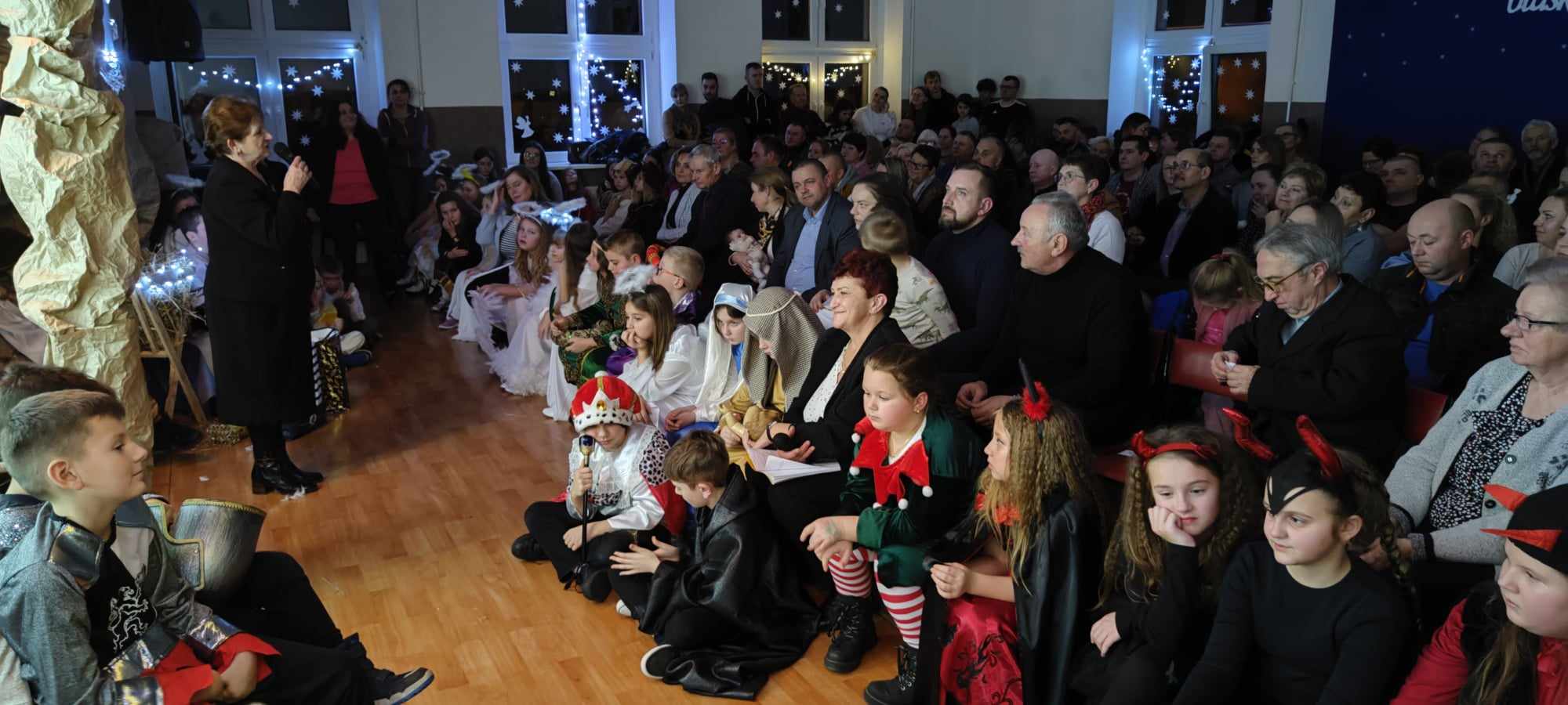 Jasełka uczniów Szkoły Podstawowej w Bieniowicach
