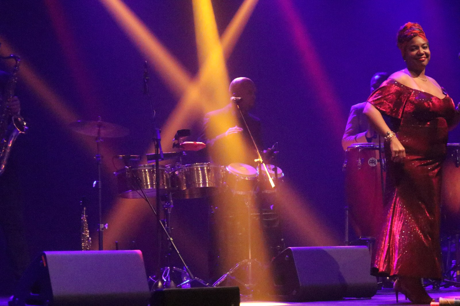 Roland Abreu & The Cuban Latin Jazz feat. Yaremi Kordos