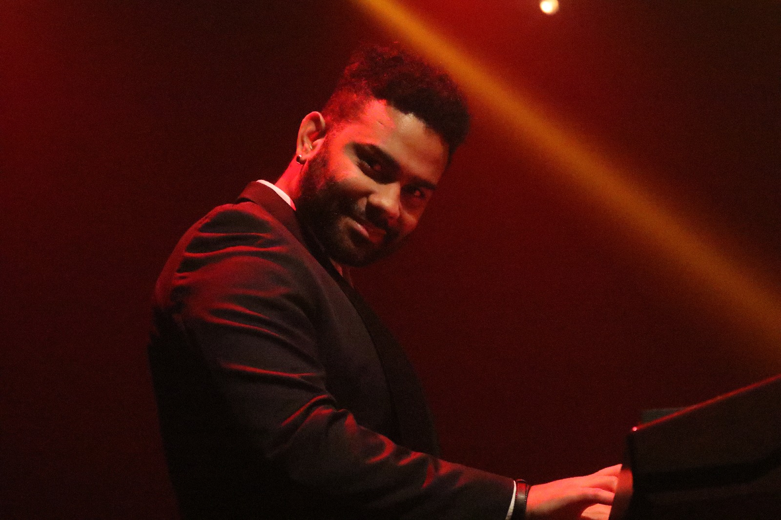 Roland Abreu & The Cuban Latin Jazz feat. Yaremi Kordos