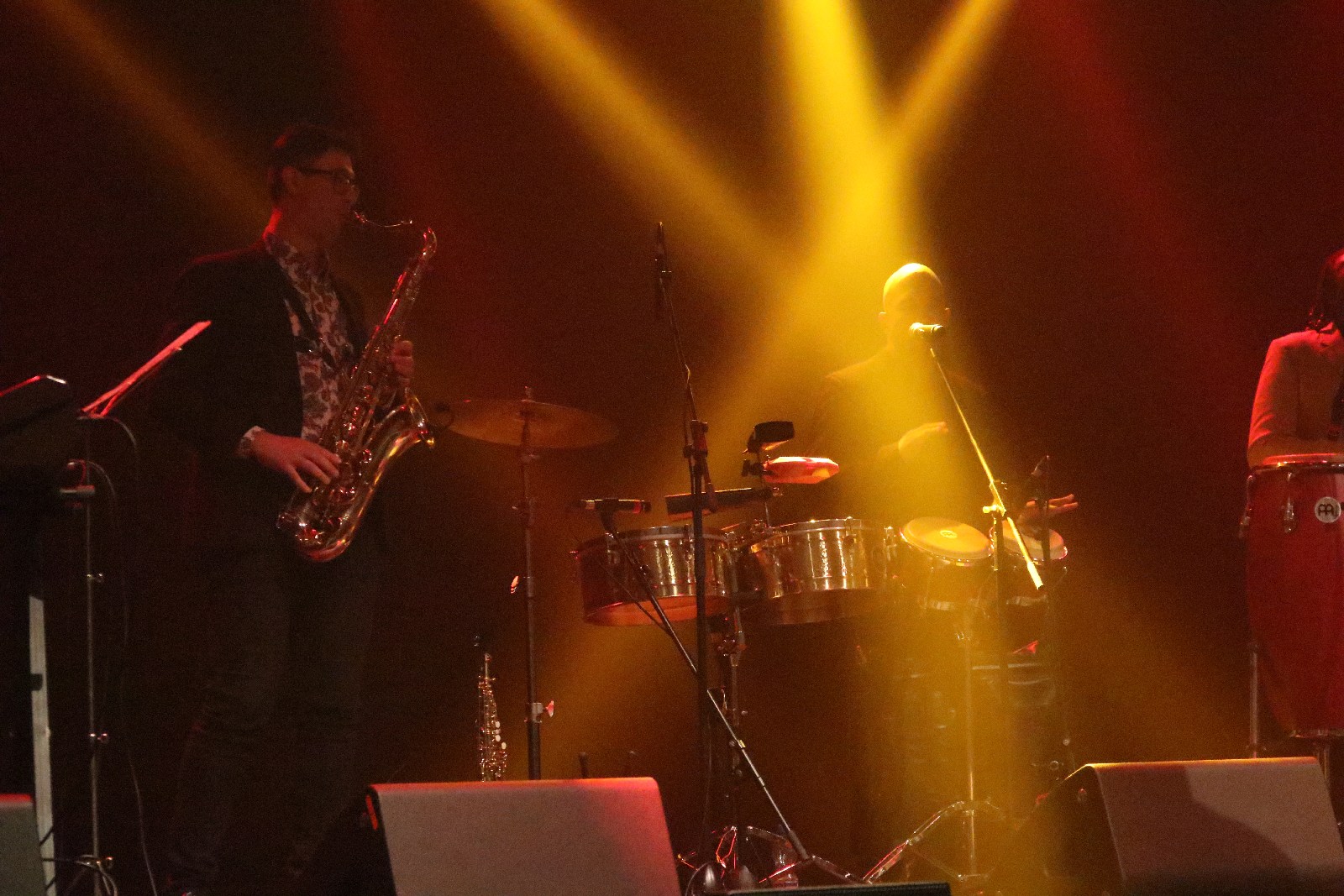 Roland Abreu & The Cuban Latin Jazz feat. Yaremi Kordos