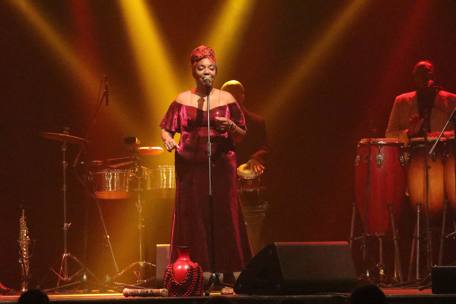 Roland Abreu & The Cuban Latin Jazz feat. Yaremi Kordos