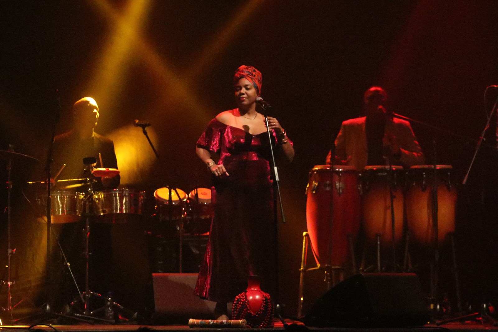 Roland Abreu & The Cuban Latin Jazz feat. Yaremi Kordos
