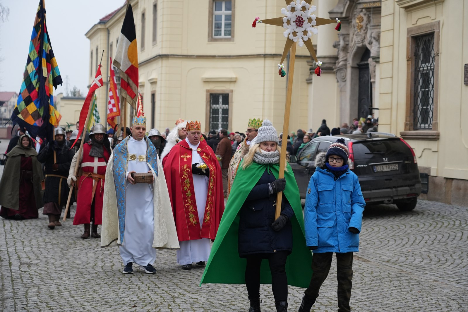 Orszak Trzech Króli w Legnickim Polu przeszedł ulicami gminy