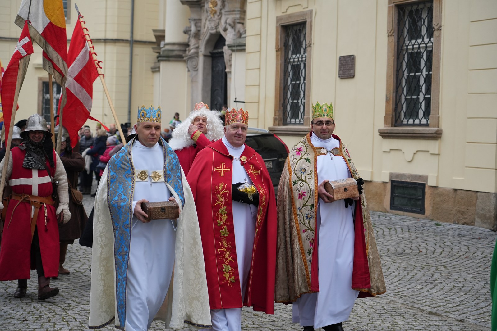 Orszak Trzech Króli w Legnickim Polu przeszedł ulicami gminy