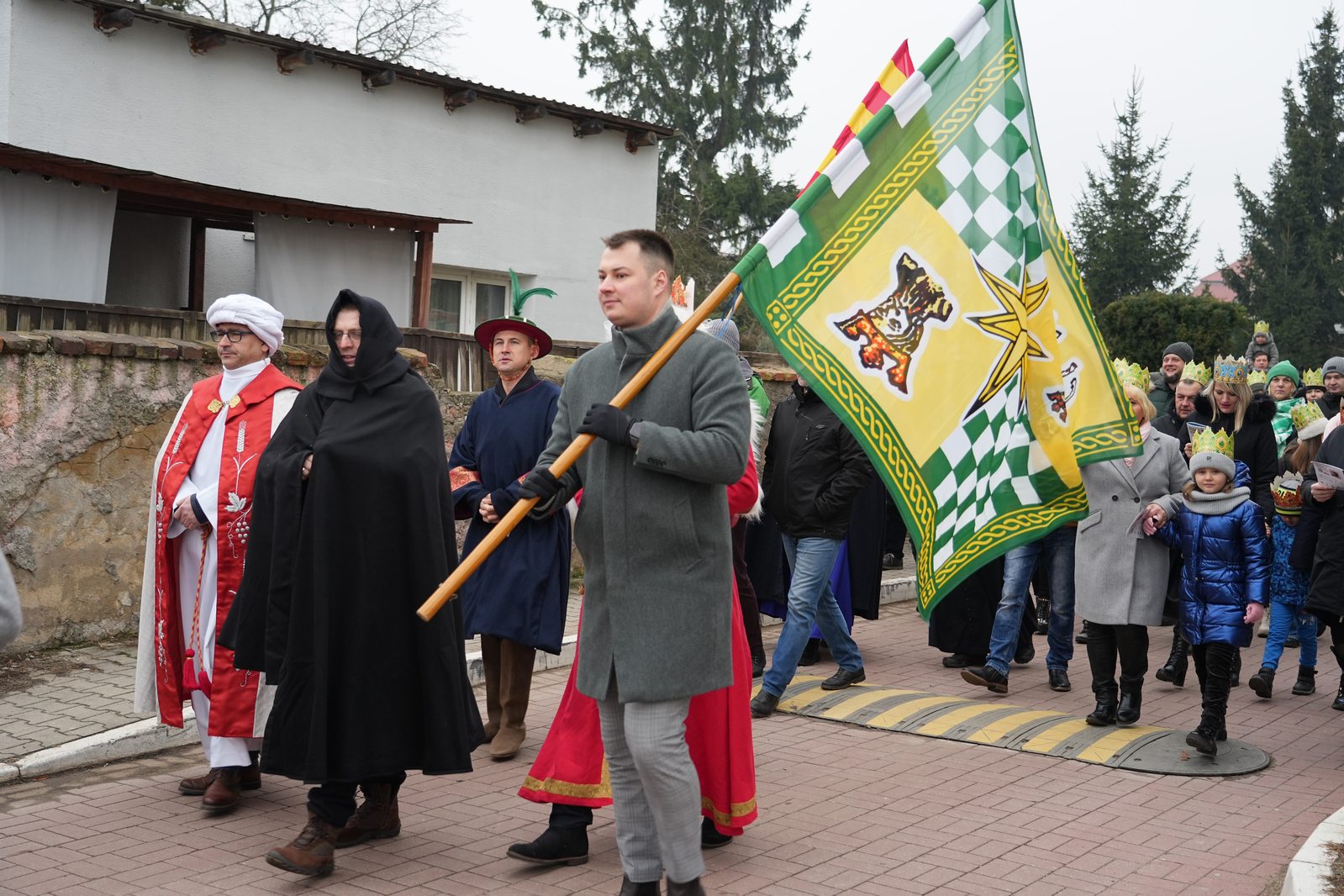 Orszak Trzech Króli w Legnickim Polu przeszedł ulicami gminy