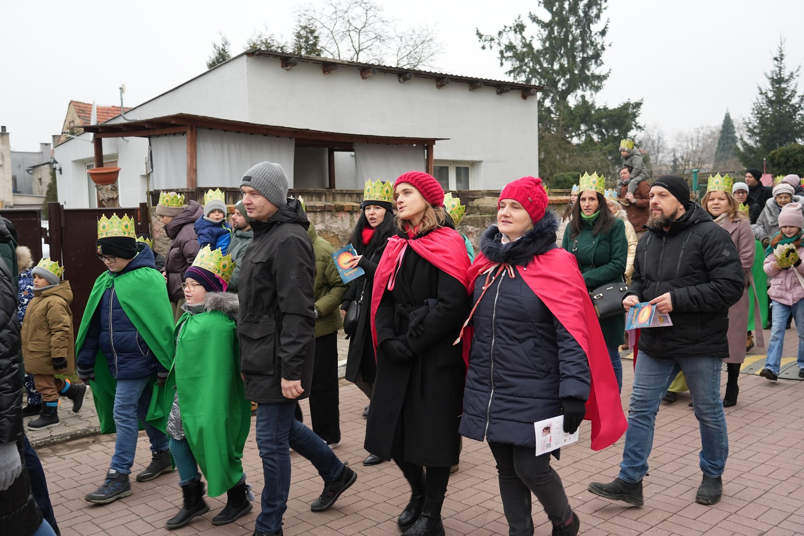 Orszak Trzech Króli w Legnickim Polu przeszedł ulicami gminy