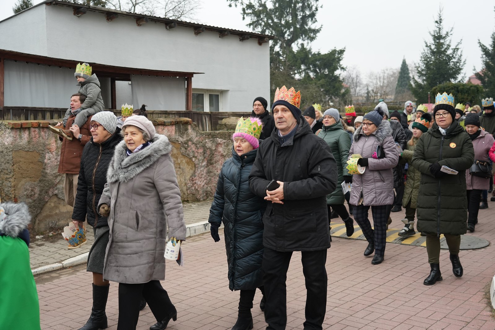 Orszak Trzech Króli w Legnickim Polu przeszedł ulicami gminy
