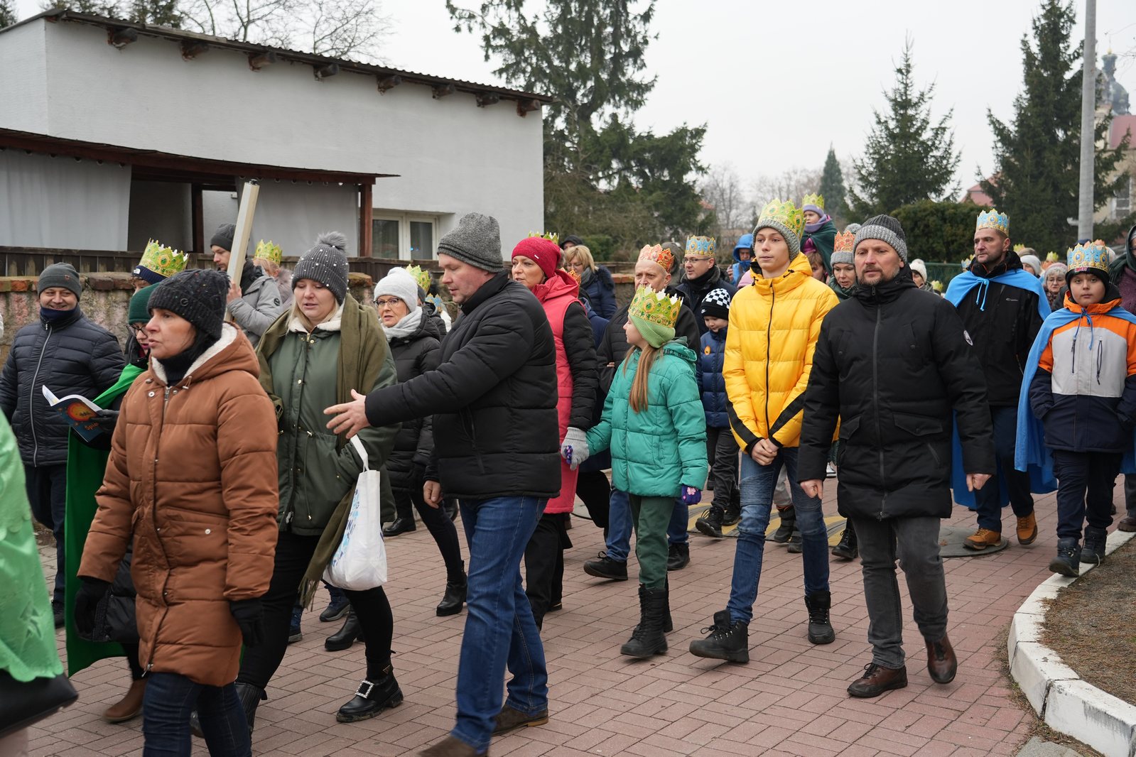 Orszak Trzech Króli w Legnickim Polu przeszedł ulicami gminy