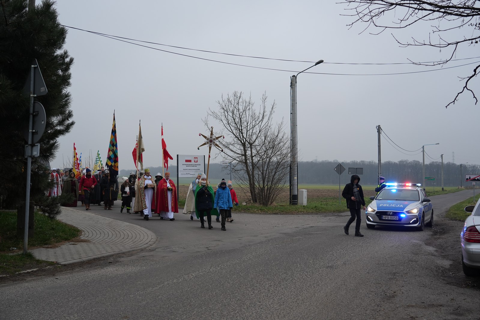 Orszak Trzech Króli w Legnickim Polu przeszedł ulicami gminy