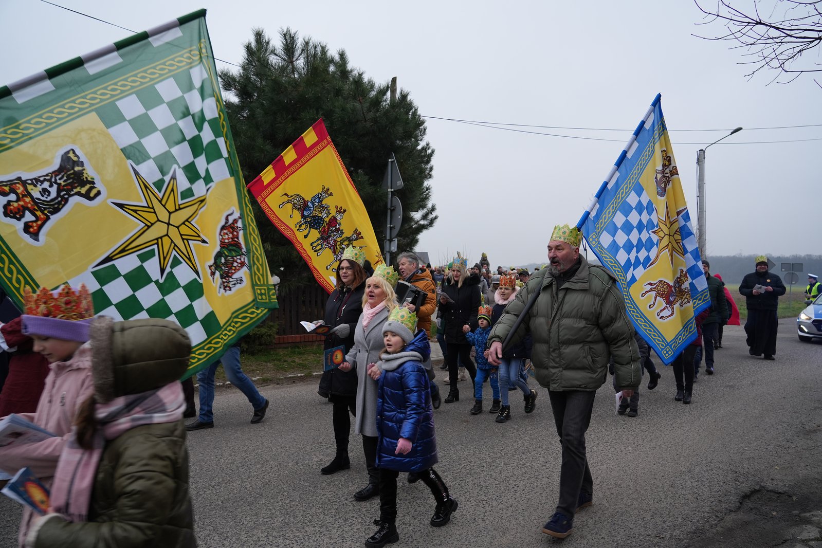 Orszak Trzech Króli w Legnickim Polu przeszedł ulicami gminy
