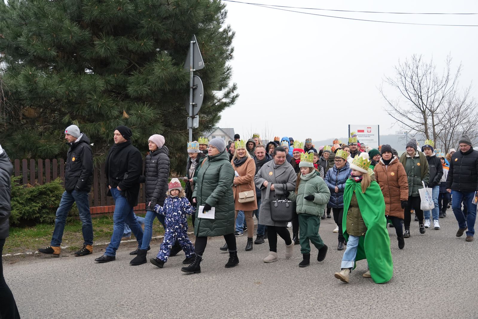 Orszak Trzech Króli w Legnickim Polu przeszedł ulicami gminy