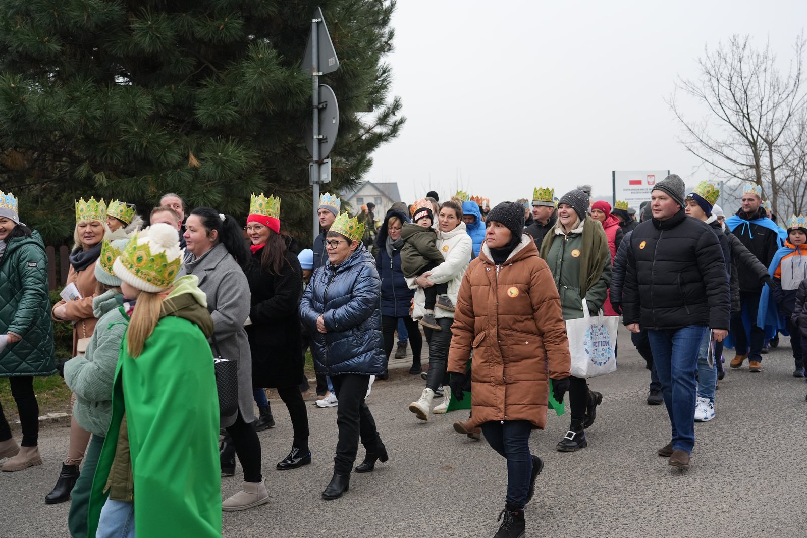 Orszak Trzech Króli w Legnickim Polu przeszedł ulicami gminy