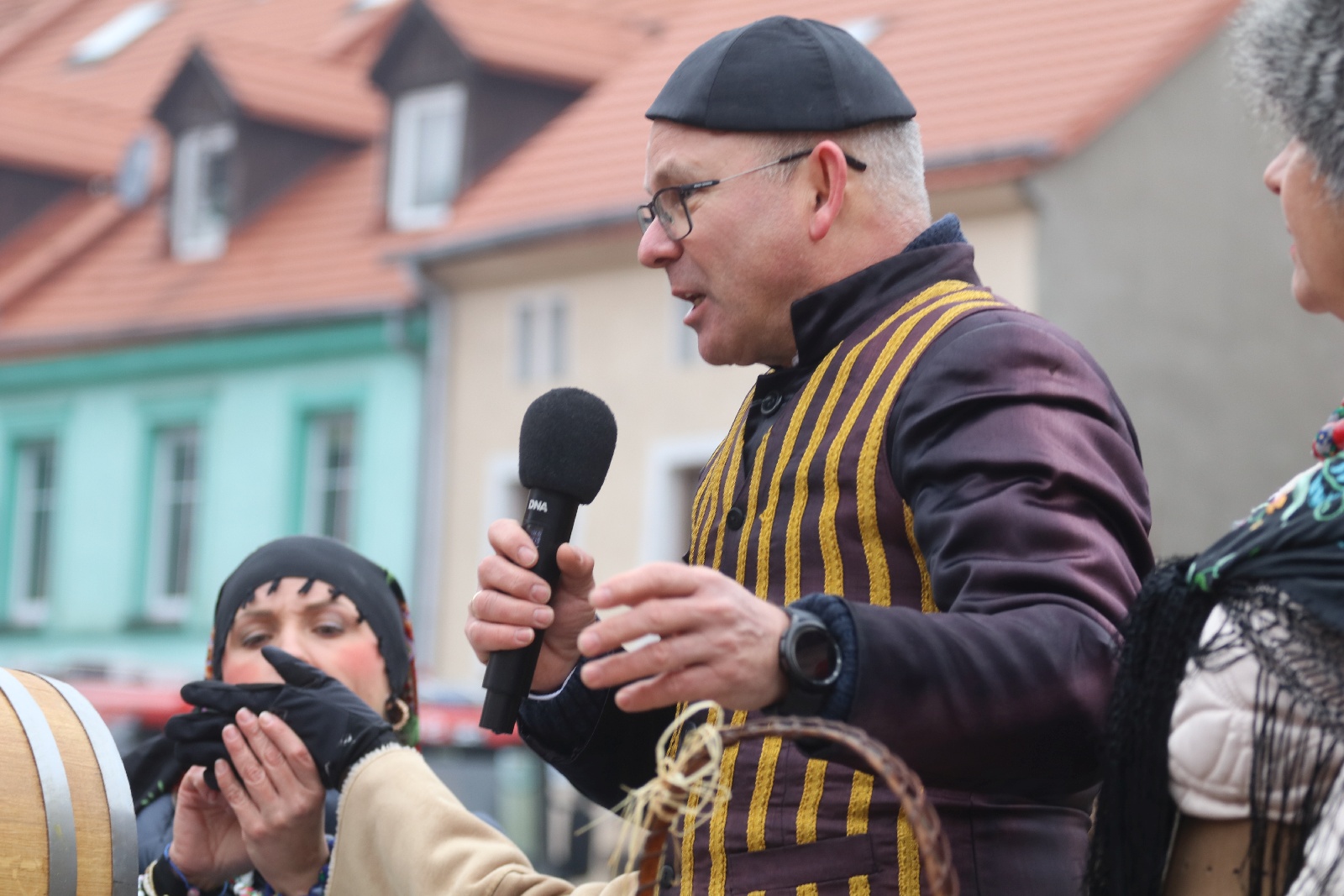 Wspólne kolędowanie podczas Orszaku Trzech Króli w Prochowicach