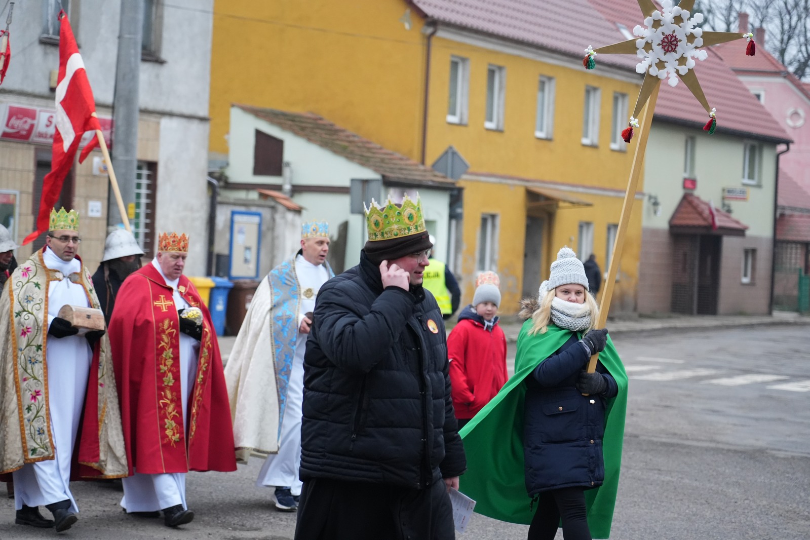 Orszak Trzech Króli w Legnickim Polu przeszedł ulicami gminy