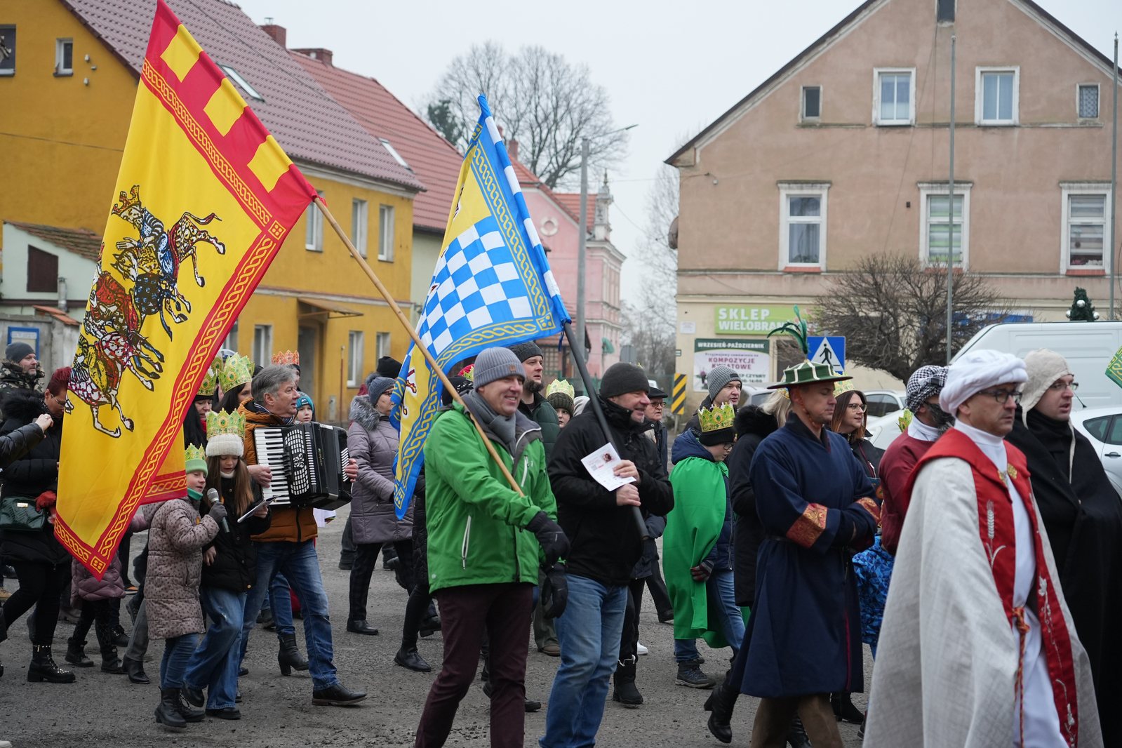Orszak Trzech Króli w Legnickim Polu przeszedł ulicami gminy