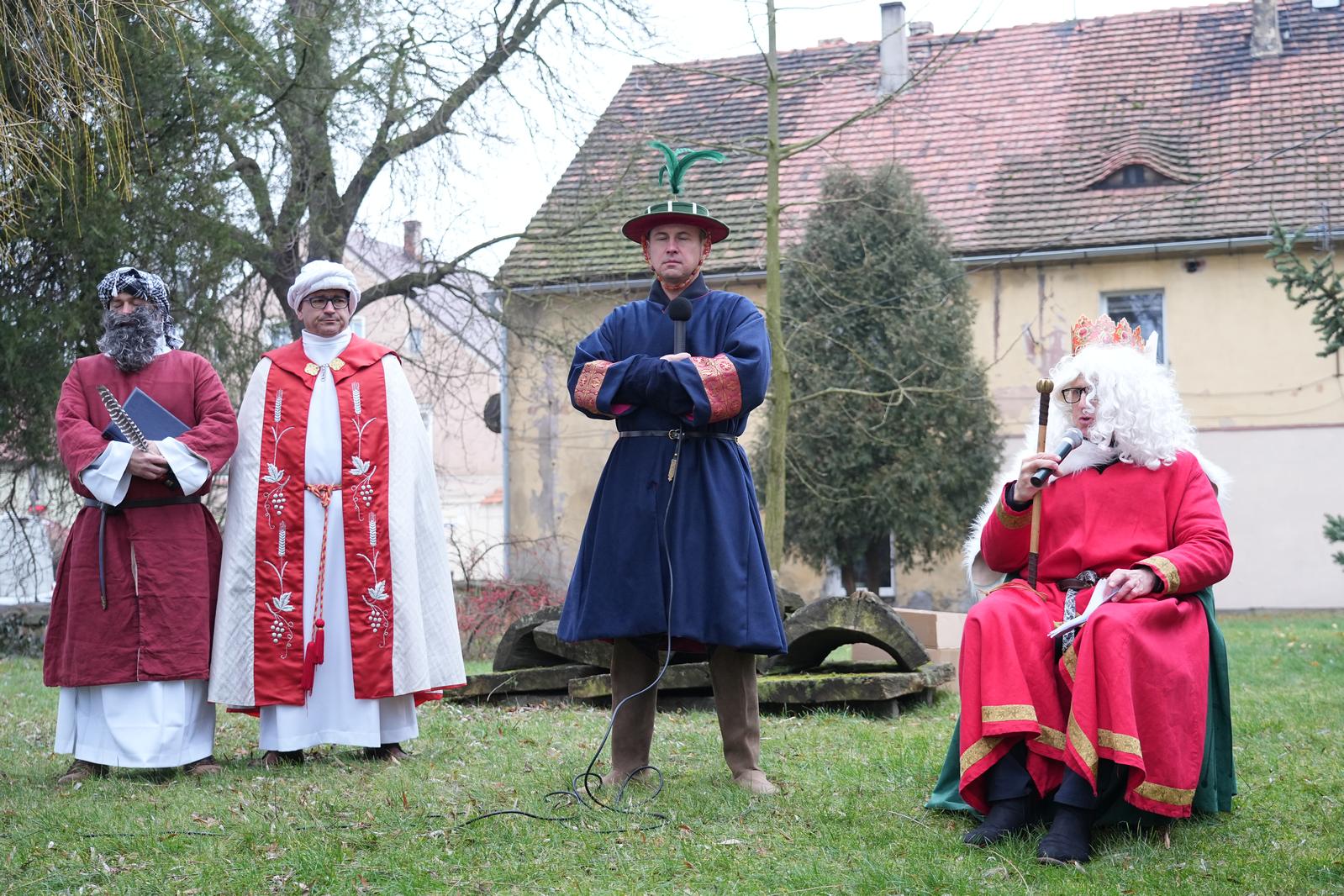 Orszak Trzech Króli w Legnickim Polu przeszedł ulicami gminy
