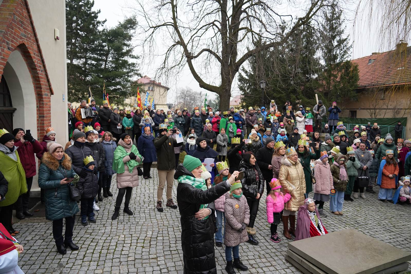Orszak Trzech Króli w Legnickim Polu przeszedł ulicami gminy