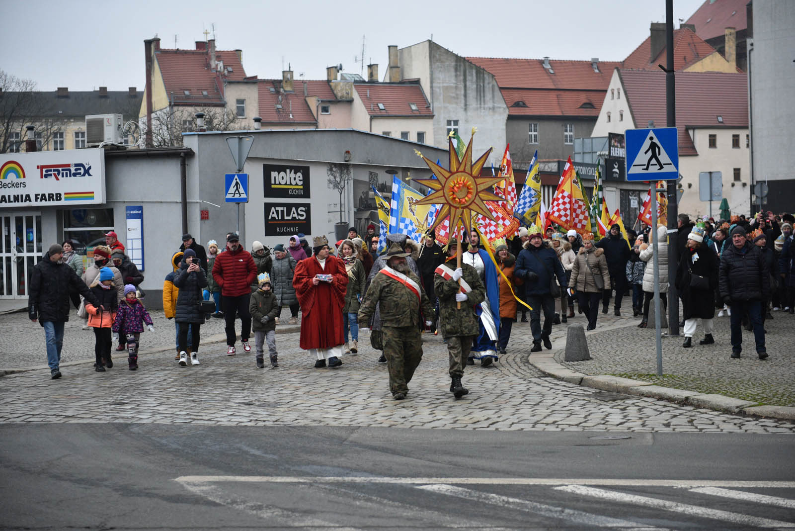 Podążyli za gwiazdą, by oddać pokłon dzieciątku Jezus