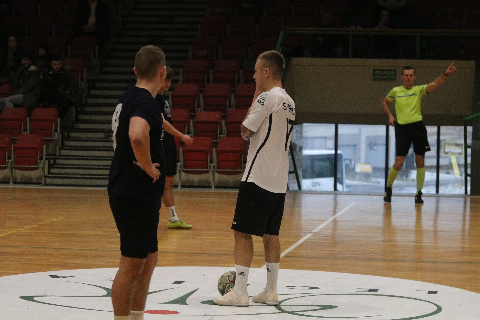 Szósta kolejka Legnickiej Ligi Halowej Saller Cup