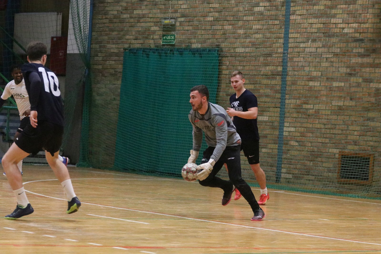 Szósta kolejka Legnickiej Ligi Halowej Saller Cup