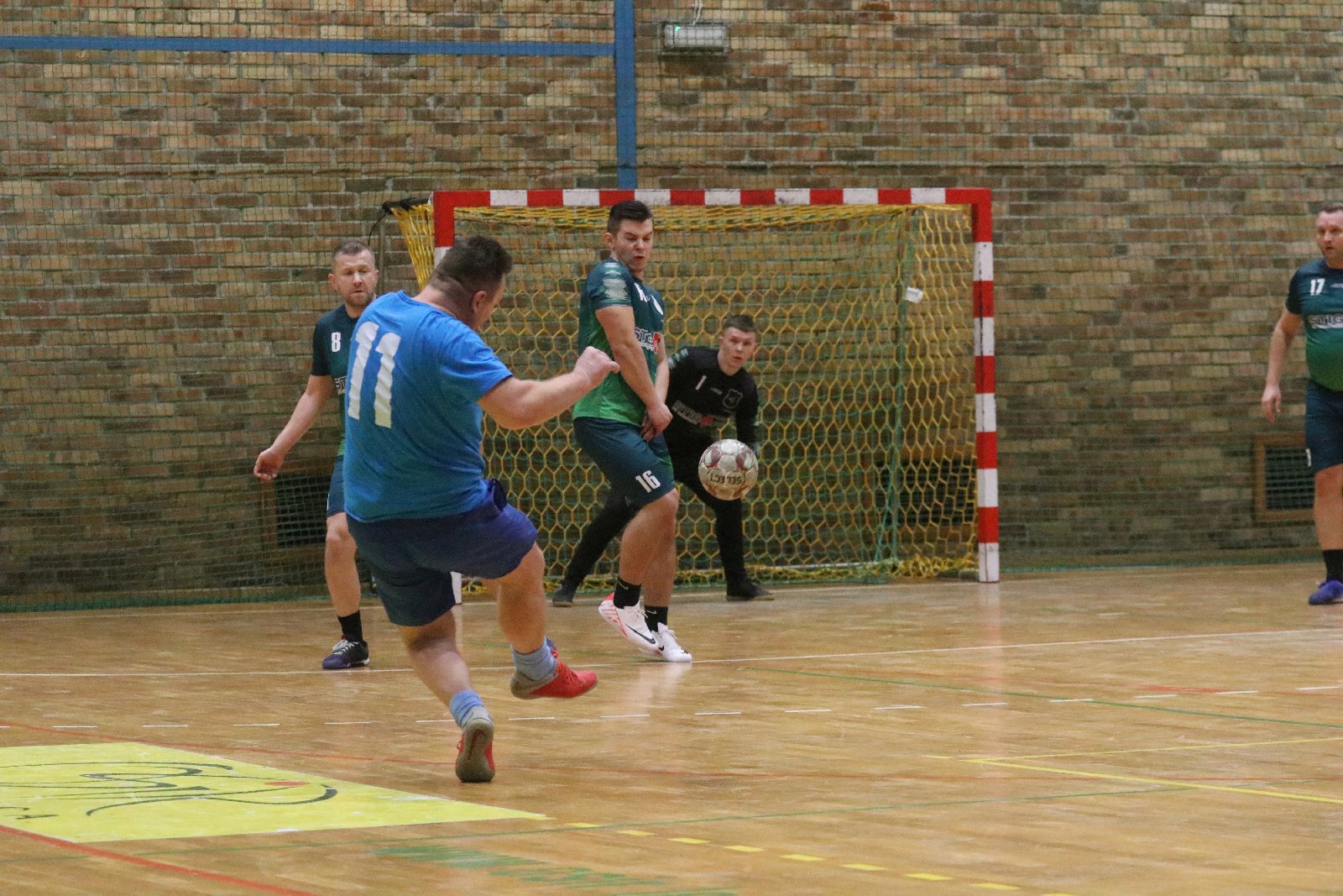 Szósta kolejka Legnickiej Ligi Halowej Saller Cup
