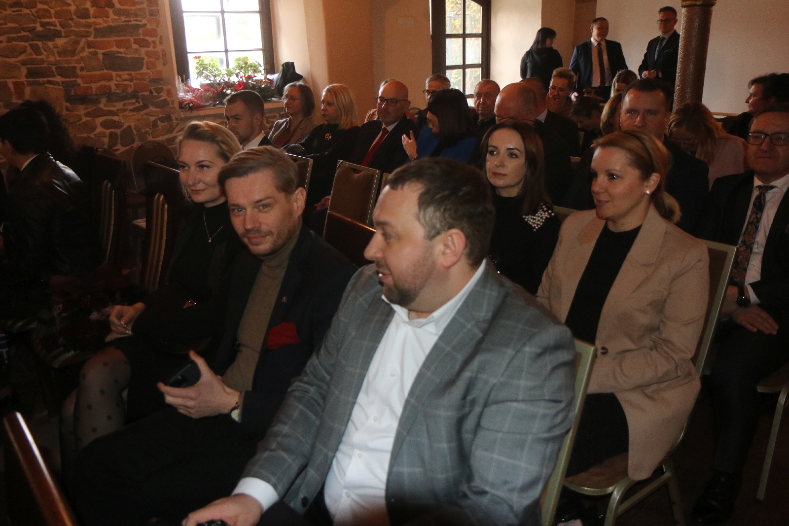 Uroczysta sesja z okazji 25-lecia Powiatu Legnickiego
