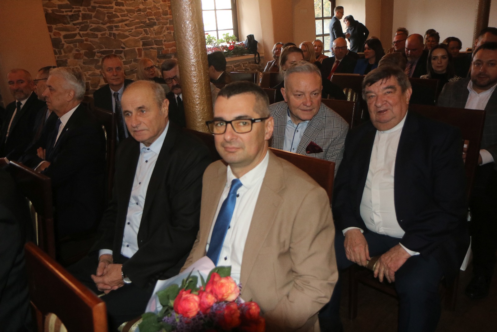 Uroczysta sesja z okazji 25-lecia Powiatu Legnickiego