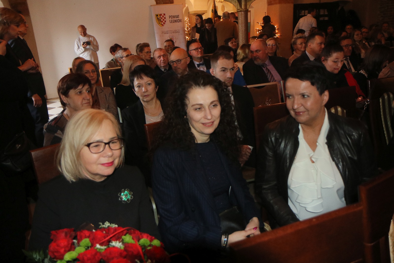 Uroczysta sesja z okazji 25-lecia Powiatu Legnickiego