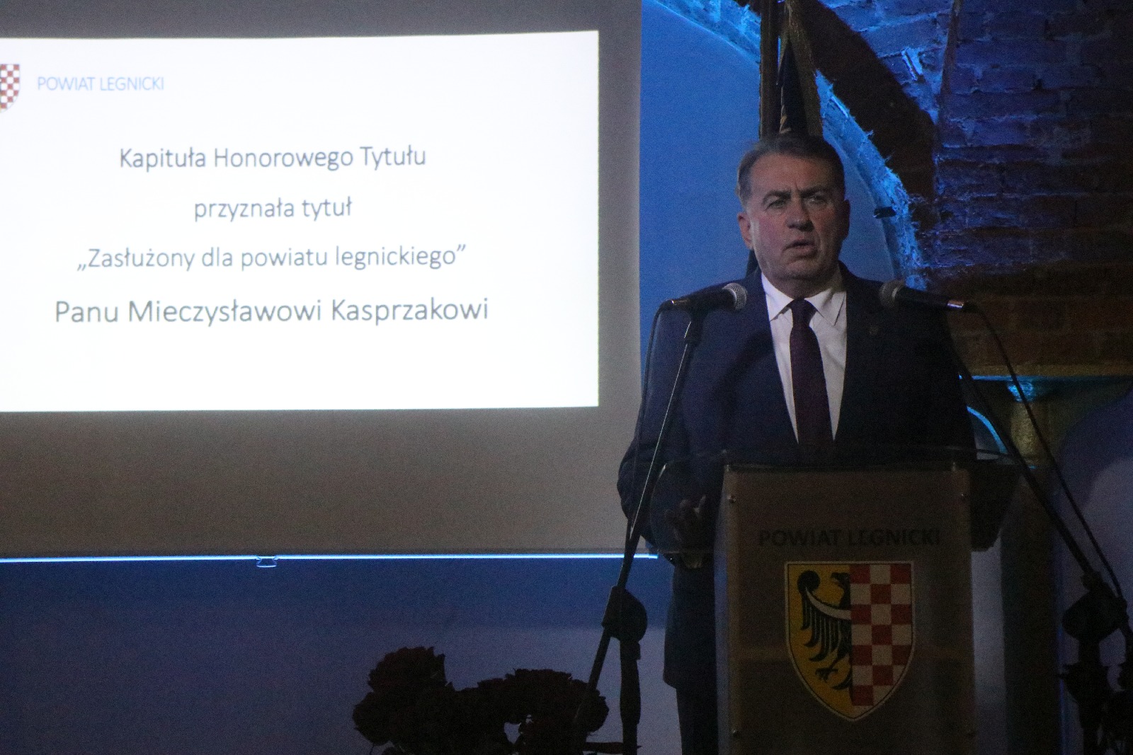 Uroczysta sesja z okazji 25-lecia Powiatu Legnickiego