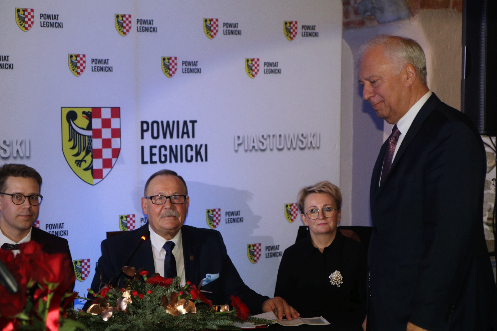Uroczysta sesja z okazji 25-lecia Powiatu Legnickiego