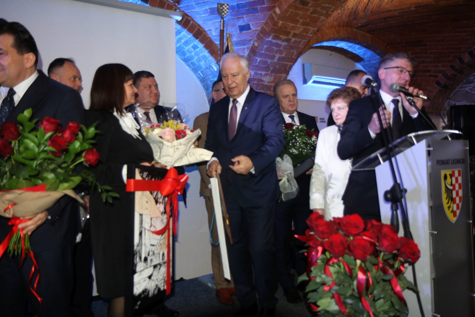 Uroczysta sesja z okazji 25-lecia Powiatu Legnickiego