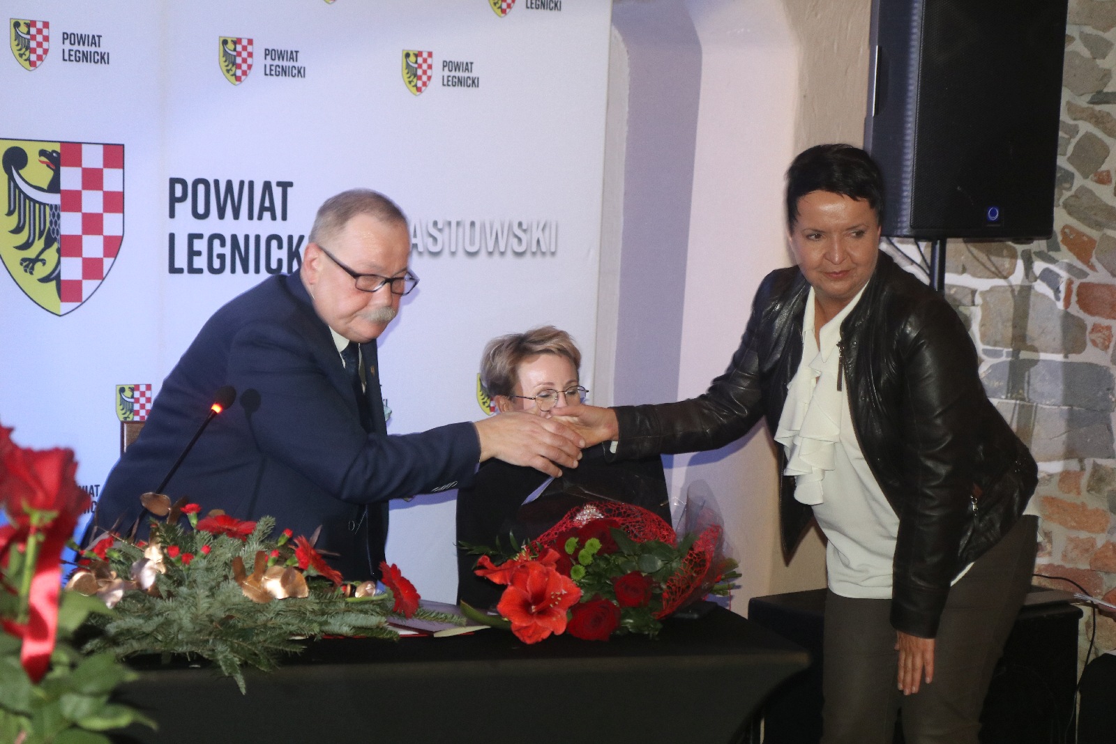 Uroczysta sesja z okazji 25-lecia Powiatu Legnickiego