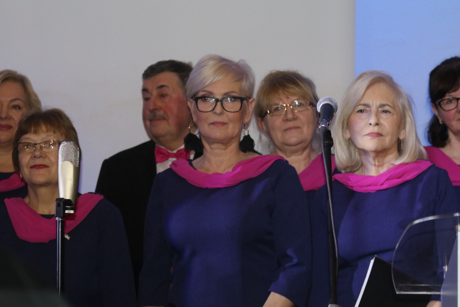 Uroczysta sesja z okazji 25-lecia Powiatu Legnickiego