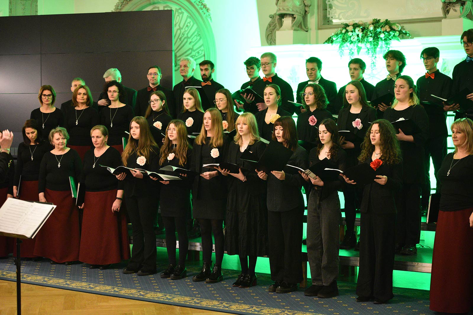 Koncert kolęd i pastorałek w wykonaniu chóru Madrygał