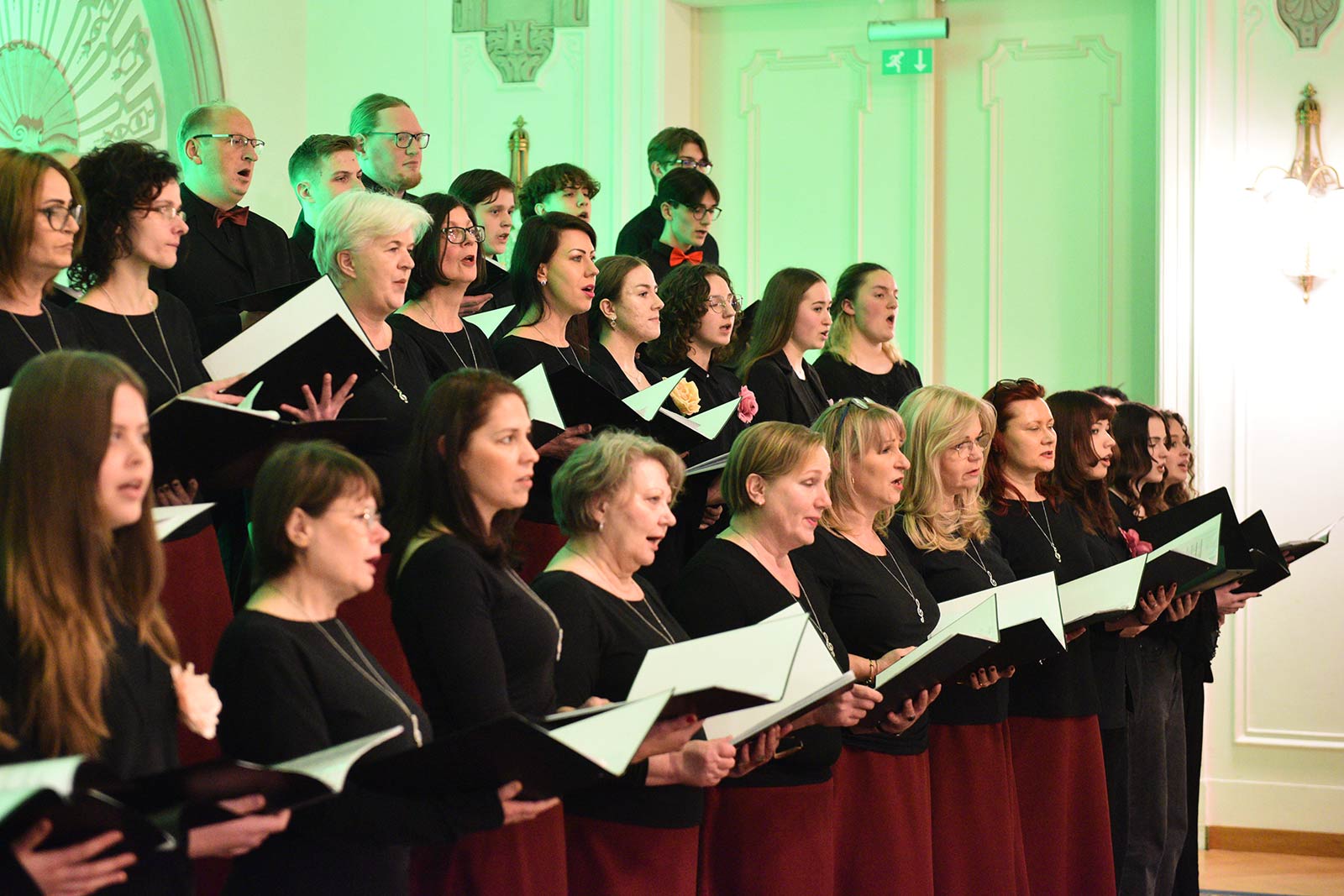 Koncert kolęd i pastorałek w wykonaniu chóru Madrygał