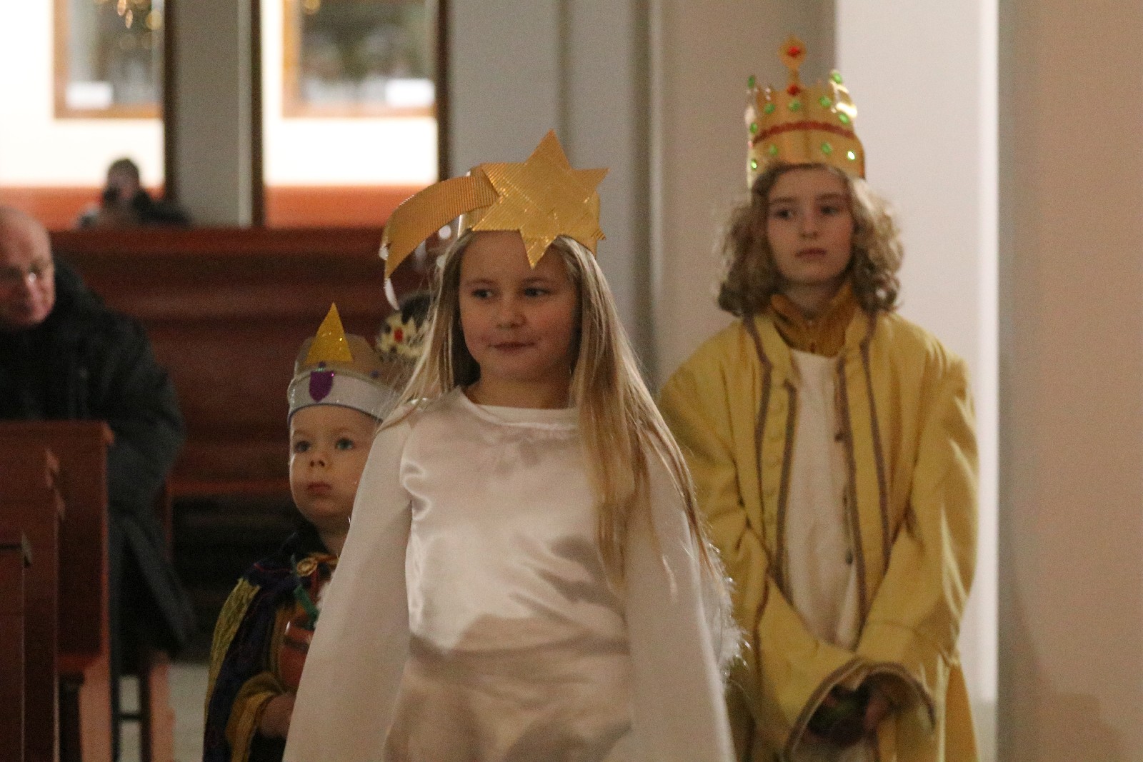 Jasełka w wykonaniu dzieci z parafii Podwyższenia Krzyża