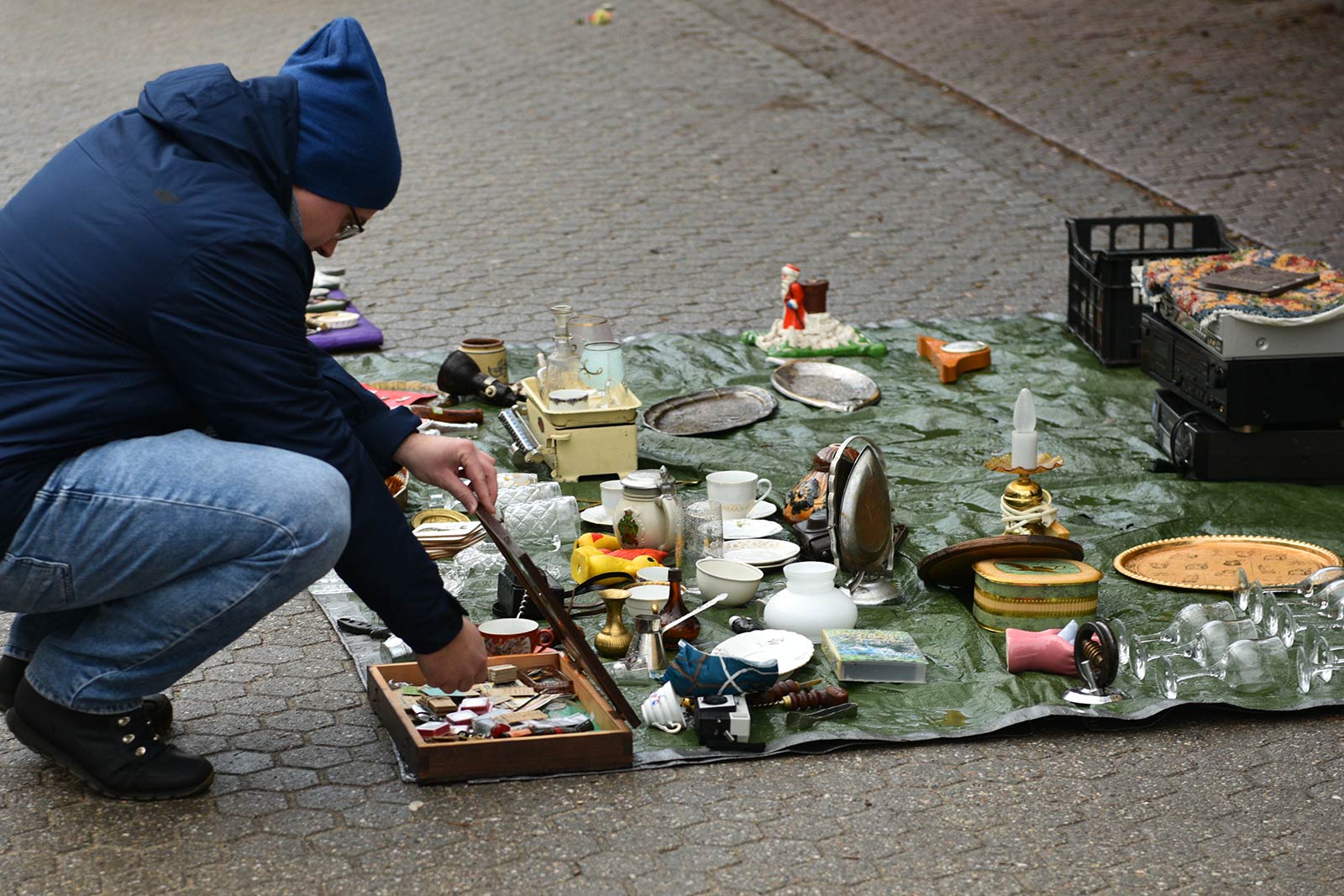 Mimo niesprzyjającej aury nie zabrakło poszukiwaczy unikatów