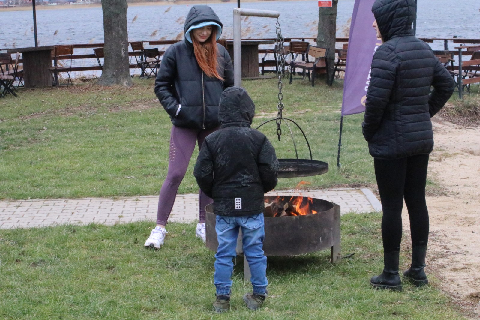 WOŚP: Orkiestrowe morsowanie w jeziorze w Kunicach