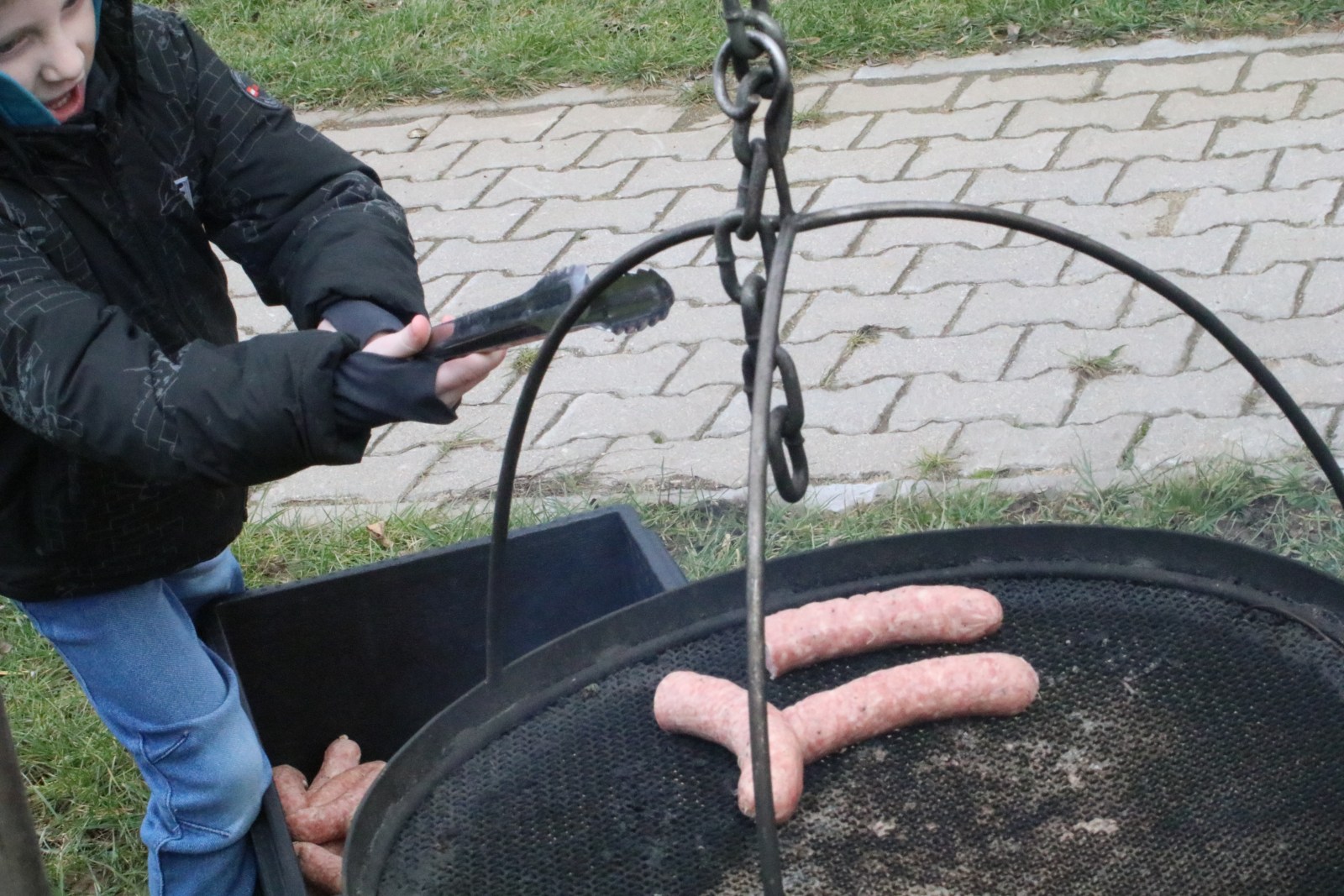 WOŚP: Orkiestrowe morsowanie w jeziorze w Kunicach