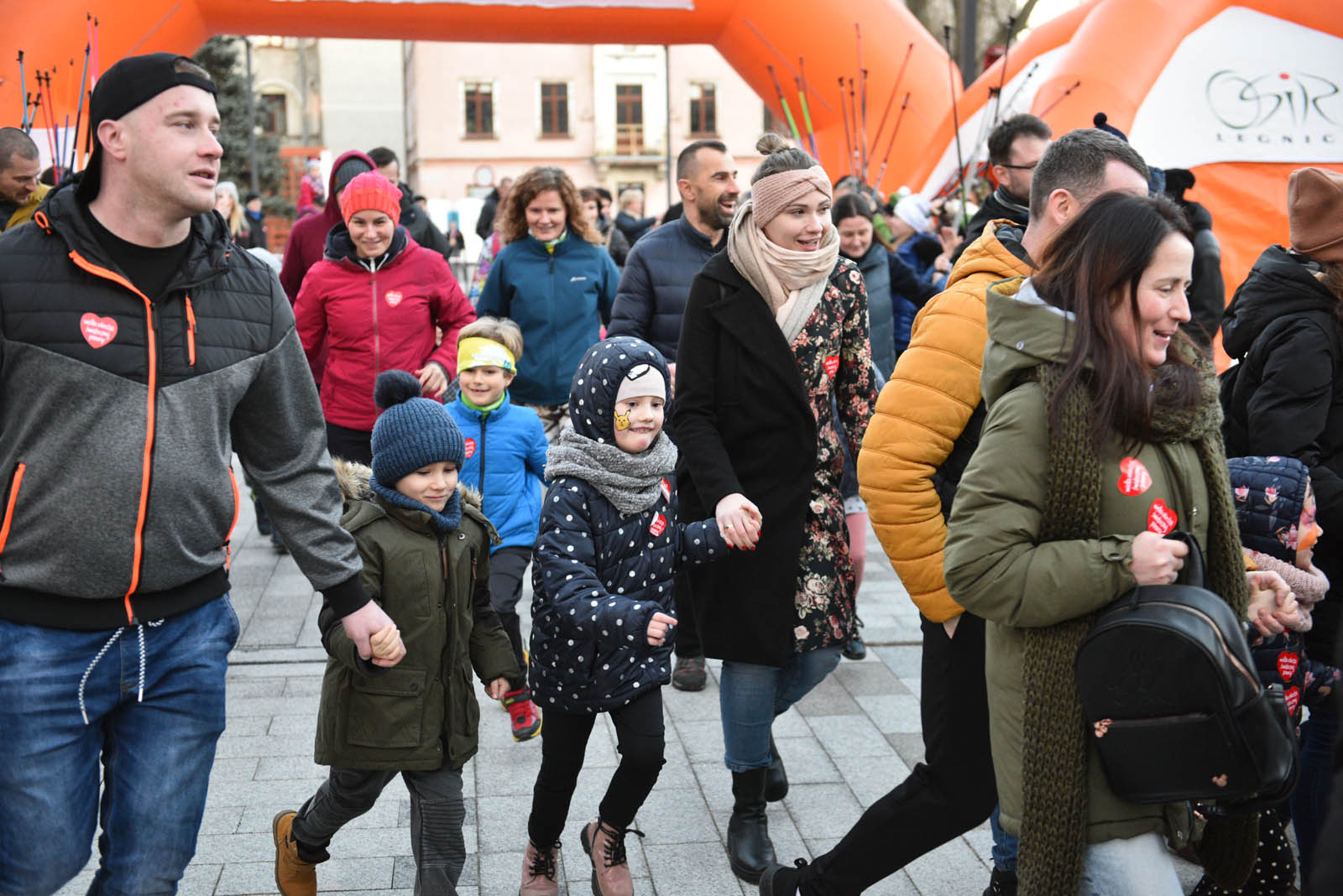 Pobiegli dla WOŚP w „Biegu z Serduszkiem” na Placu Słowiańskim