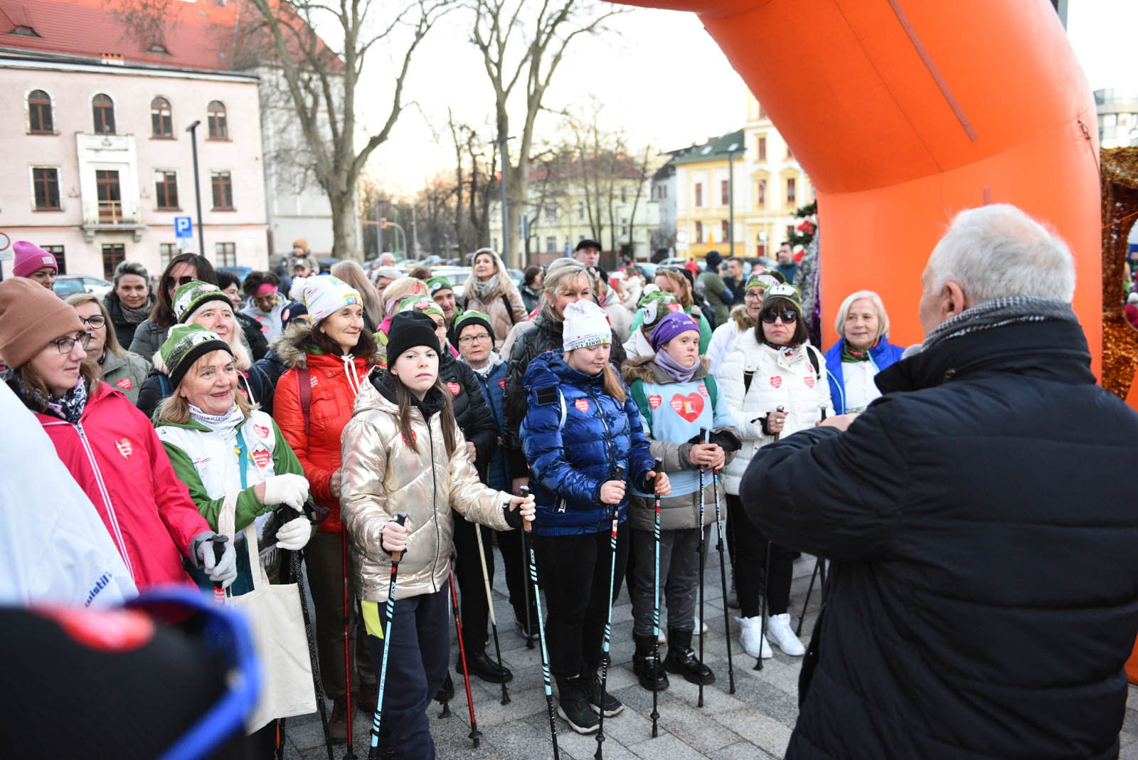 Pobiegli dla WOŚP w „Biegu z Serduszkiem” na Placu Słowiańskim