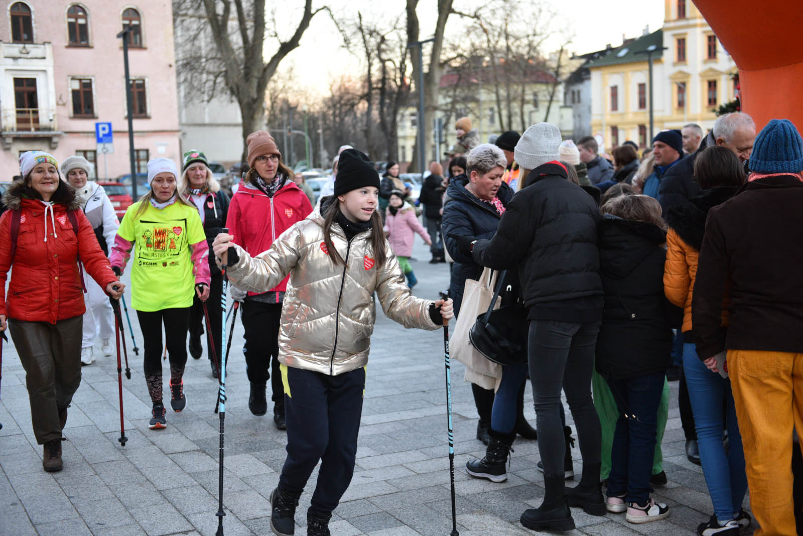 Pobiegli dla WOŚP w „Biegu z Serduszkiem” na Placu Słowiańskim