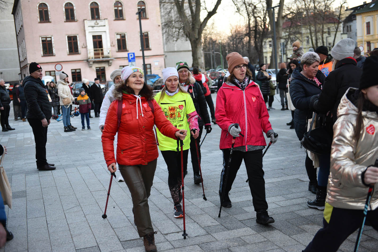 Pobiegli dla WOŚP w „Biegu z Serduszkiem” na Placu Słowiańskim