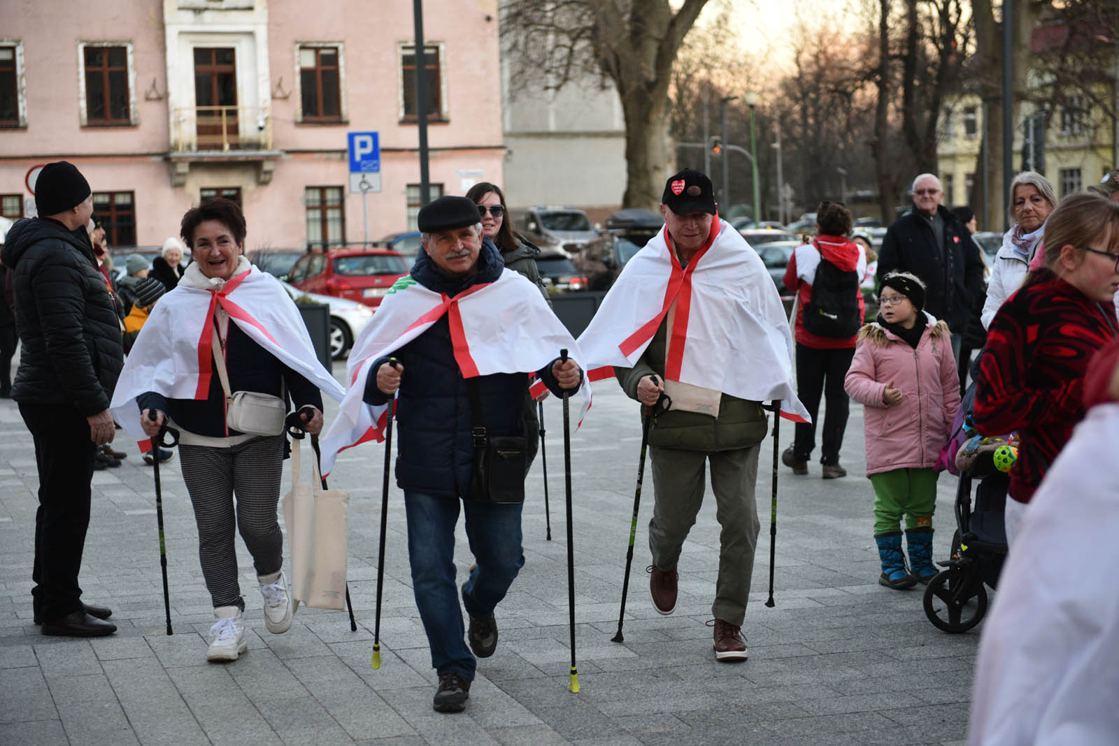 Pobiegli dla WOŚP w „Biegu z Serduszkiem” na Placu Słowiańskim