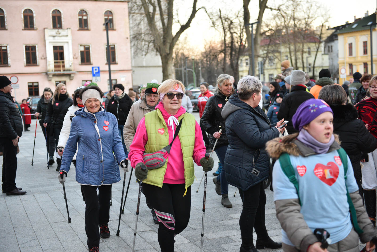 Pobiegli dla WOŚP w „Biegu z Serduszkiem” na Placu Słowiańskim