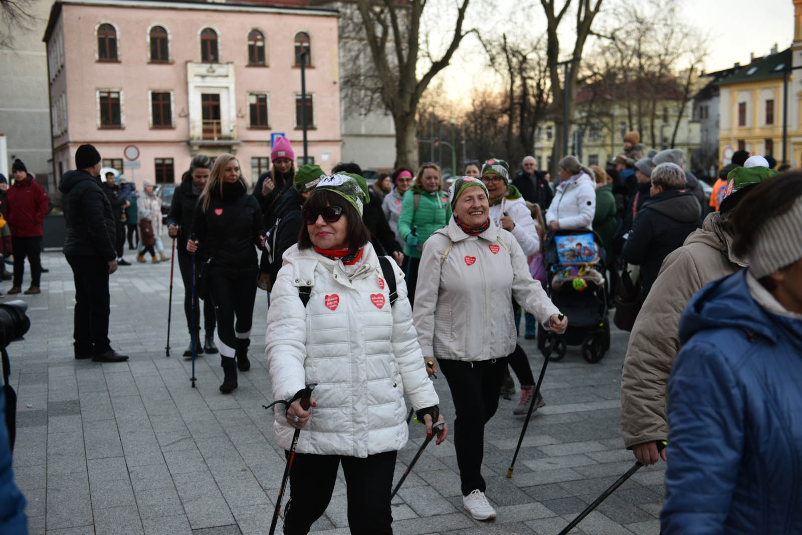 Pobiegli dla WOŚP w „Biegu z Serduszkiem” na Placu Słowiańskim
