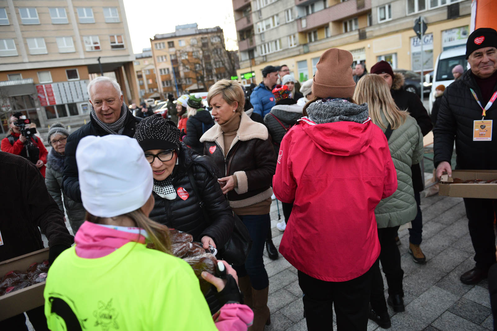 Pobiegli dla WOŚP w „Biegu z Serduszkiem” na Placu Słowiańskim